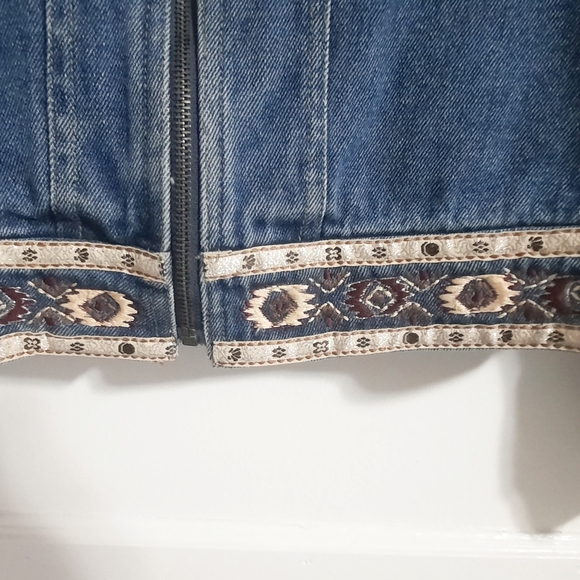 Jean Jacket, Size Petite Large, Southwest VIBE - Picture 5 of 7